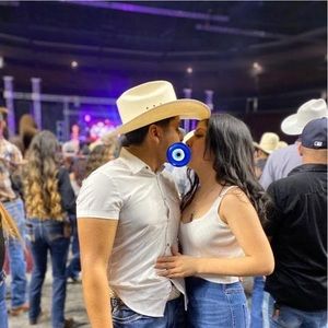 Meet your Posher, Samuel